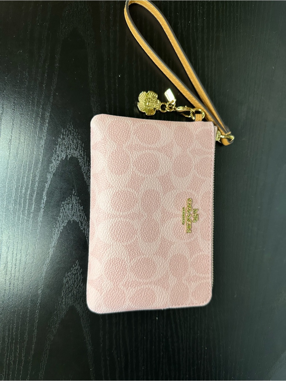 Coach Powder Pink Signature Corner Zip Wristlet with Gold Tea Flower Charm CEF72 - Picture 4 of 6